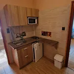 Napsugar Apartmanhaz Couette-café 4*