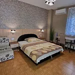 Bed & Breakfast Napsugar Apartmanhaz Siofok
