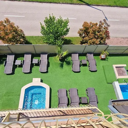 Napsugar Apartmanhaz Nocleg ze śniadaniem