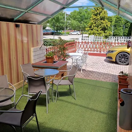 B&B Napsugar Apartmanhaz