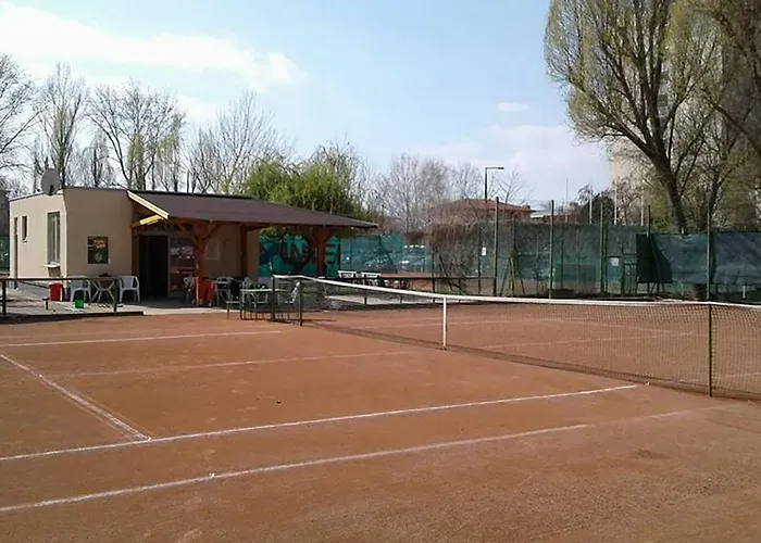 Napsugar Apartmanhaz לינה וארוחת בוקר שיופוק