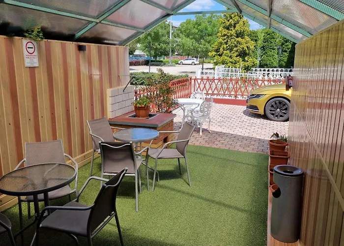 Bed & Breakfast Napsugar Apartmanhaz