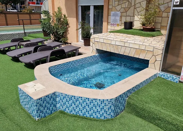 Napsugar Apartmanhaz 3*