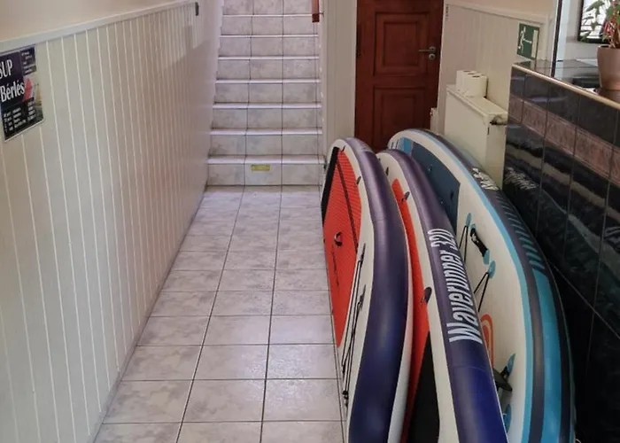 Napsugar Apartmanhaz 3* שיופוק